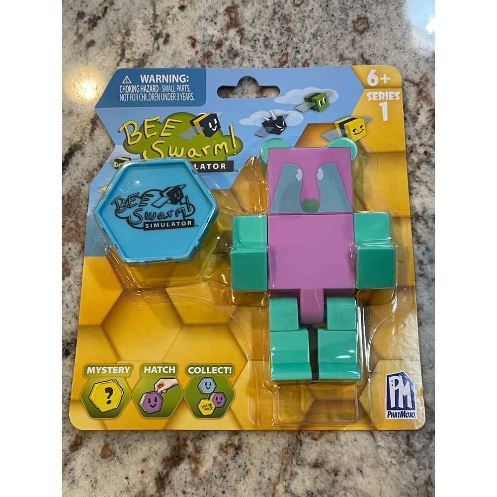 Bee Swarm Simulator Series 1 Gummy Bear Action Figure Pack – New in Box - Picture 8 of 8